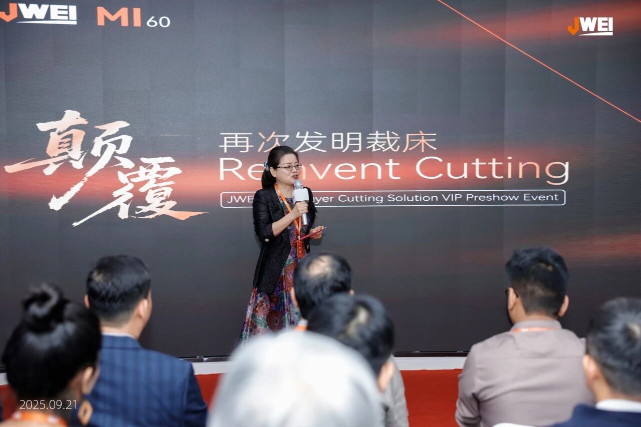 不朽情缘多层裁.jpg